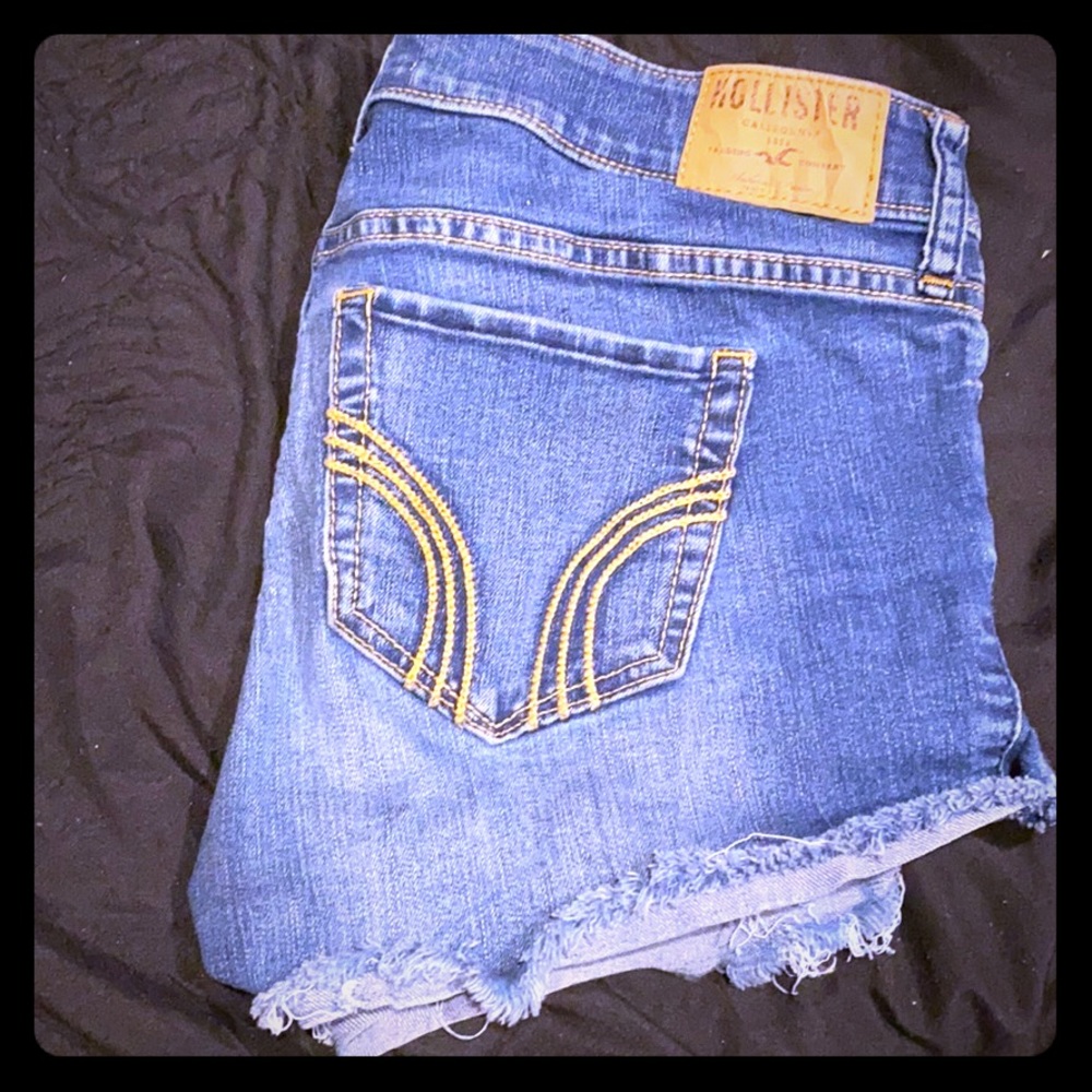 Hollister shorts💙